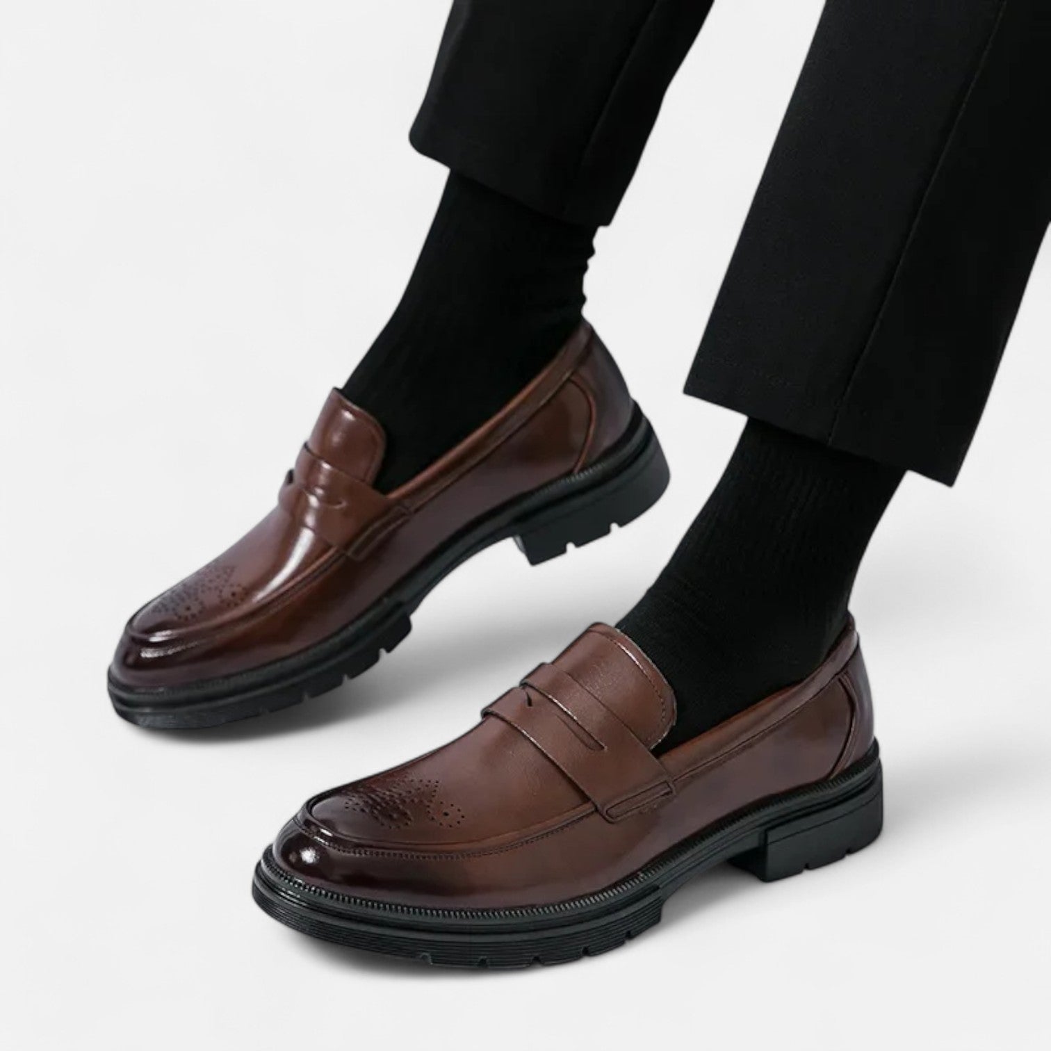 Chaussures de Ville Style Britannique pour Homme – Élégance Formelle, Charisme Classique - Lévari Mode