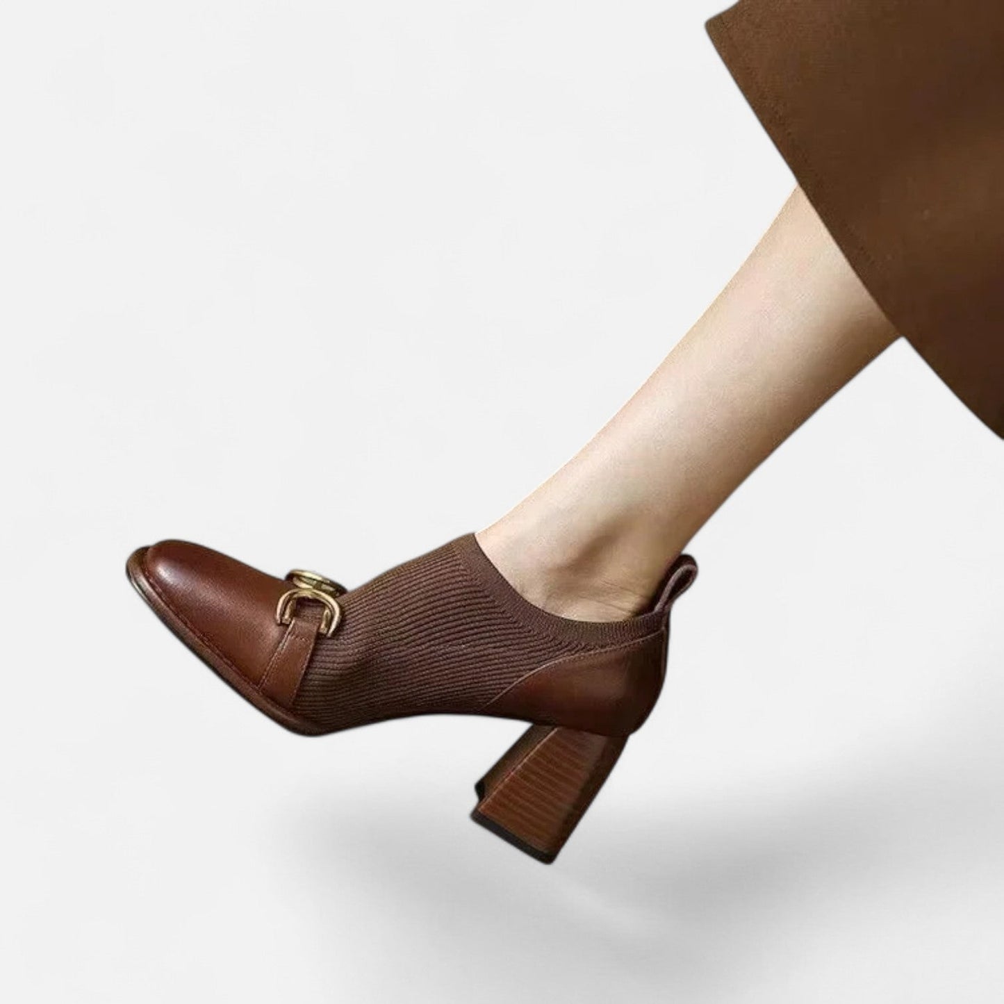 Women's Retro Round Toe Chunky Heel Ankle Boots - Vintage Look, Comfortable