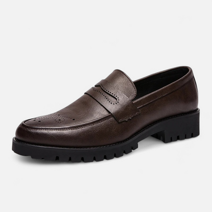 Men's Classic Crocodile-Embossed Leather Oxfords - Textured Prestige, Timeless Elegance